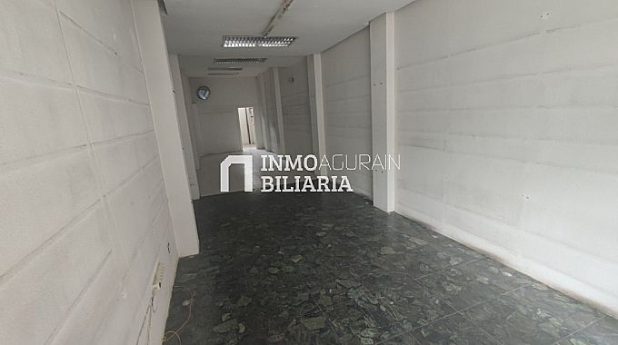 Venta de local comercial en Vitoria-Gasteiz