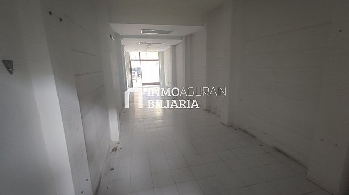 Venta de local comercial en Vitoria-Gasteiz