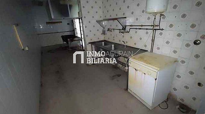 Venta de local comercial en Vitoria-Gasteiz