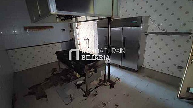 Venta de local comercial en Vitoria-Gasteiz