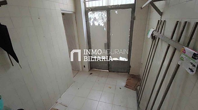 LOCAL COMERCIAL EN REYES DE NAVARRA