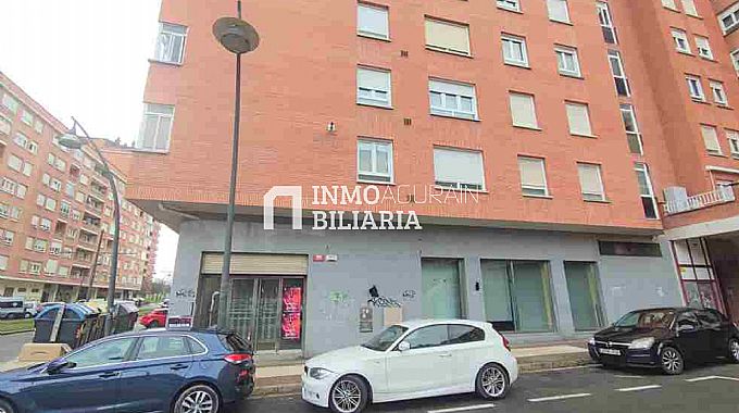 Venta de local comercial en Vitoria-Gasteiz