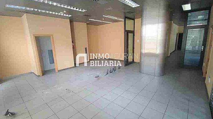Venta de local comercial en Vitoria-Gasteiz
