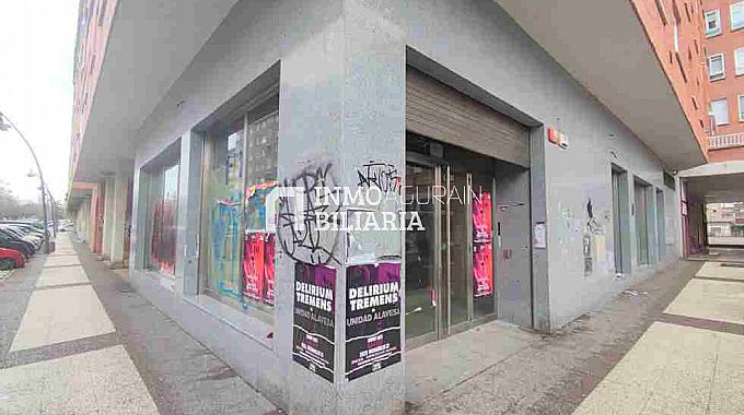 Venta de local comercial en Vitoria-Gasteiz