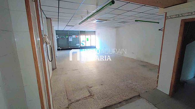 Venta de local comercial en Vitoria-Gasteiz