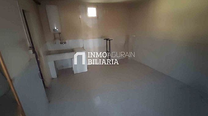 Venta de local comercial en Vitoria-Gasteiz