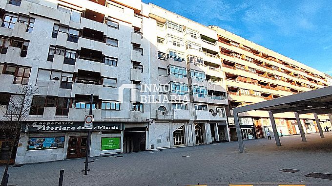 Venta de local comercial en Vitoria-Gasteiz