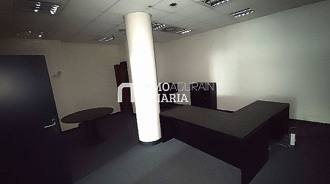 Venta de local comercial en Vitoria-Gasteiz