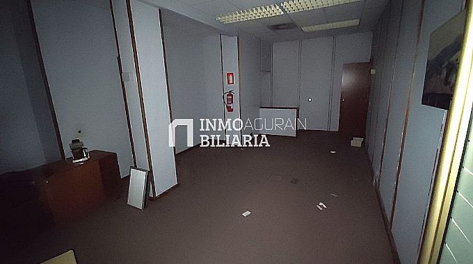 Venta de local comercial en Vitoria-Gasteiz