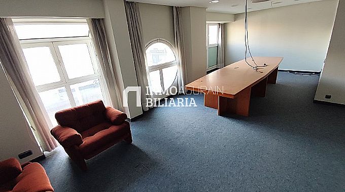 Venta de local comercial en Vitoria-Gasteiz