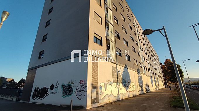 Venta de local comercial en Vitoria-Gasteiz
