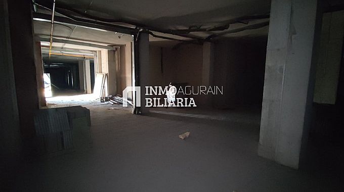 Venta de local comercial en Vitoria-Gasteiz