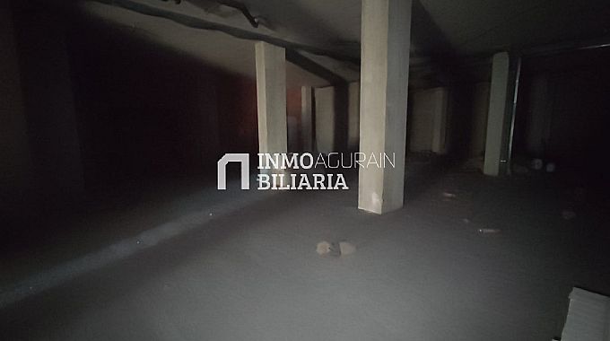 Venta de local comercial en Vitoria-Gasteiz