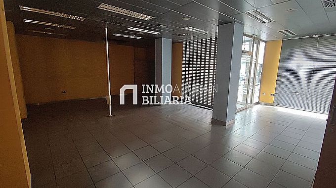 Venta de local comercial en Vitoria-Gasteiz