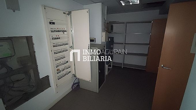Venta de local comercial en Vitoria-Gasteiz