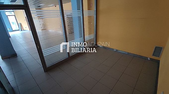 Venta de local comercial en Vitoria-Gasteiz