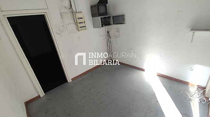 Venta de local comercial en Vitoria-Gasteiz