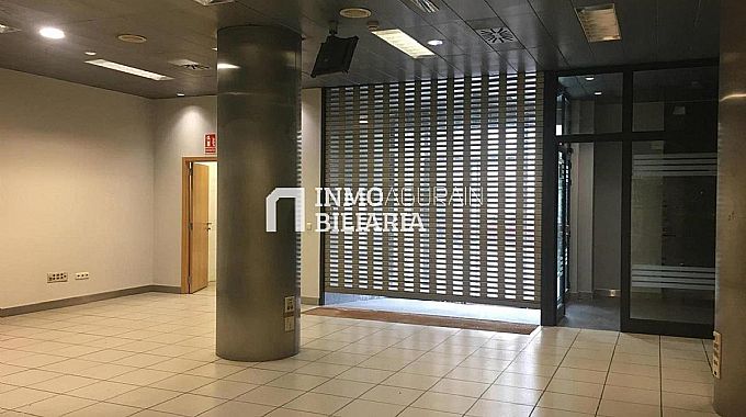 Venta de local comercial en Vitoria-Gasteiz