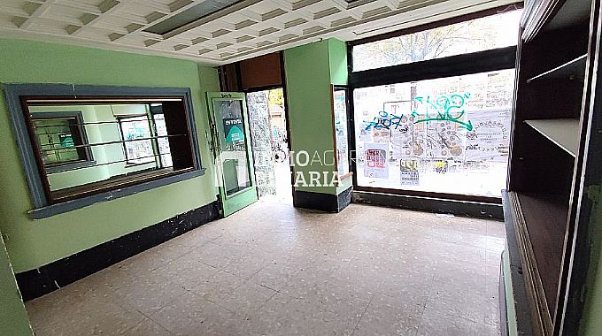 Venta de local comercial en Vitoria-Gasteiz