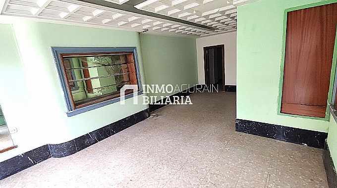 Venta de local comercial en Vitoria-Gasteiz