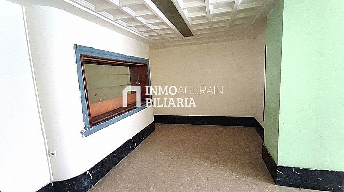 Venta de local comercial en Vitoria-Gasteiz