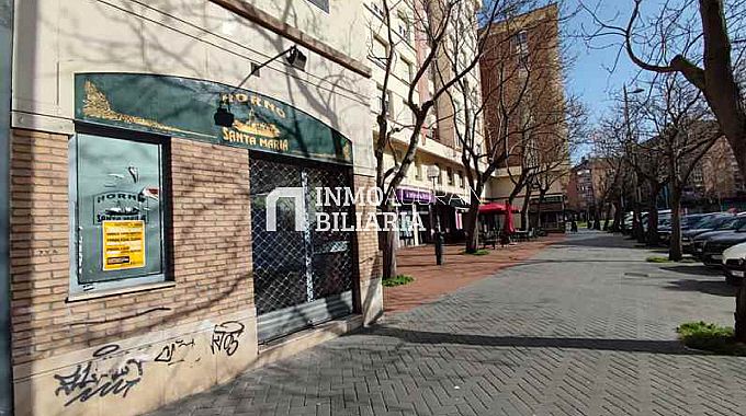 LOCAL EN REYES DE NAVARRA DE VITORIA/GASTEIZ