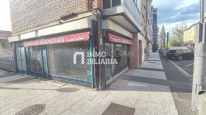 LOCAL COMERCIAL EN CALLE ANDALUCIA (VITORIA-GASTEIZ)
