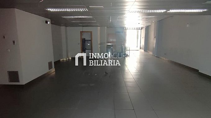 LOCAL EN VENTA EN SANTIAGO EL ANGLO VITORIA-GASTEIZ