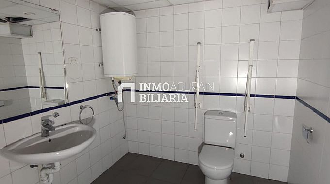 LOCAL EN VENTA EN SANTIAGO EL ANGLO VITORIA-GASTEIZ