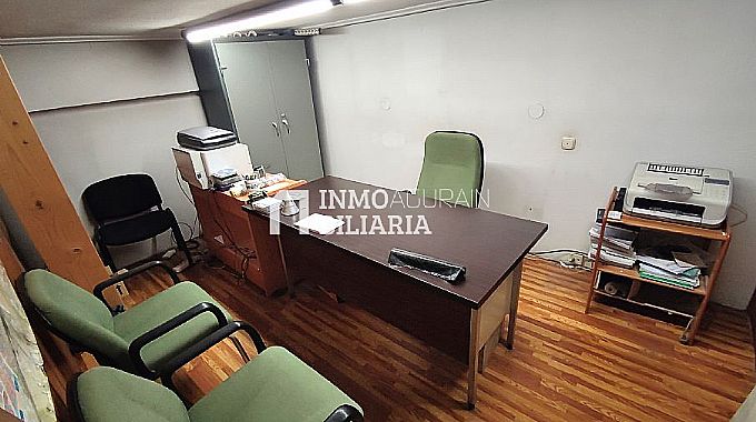 Venta de local comercial en Vitoria-Gasteiz