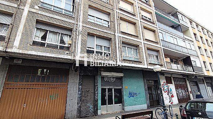 Venta de local comercial en Vitoria-Gasteiz
