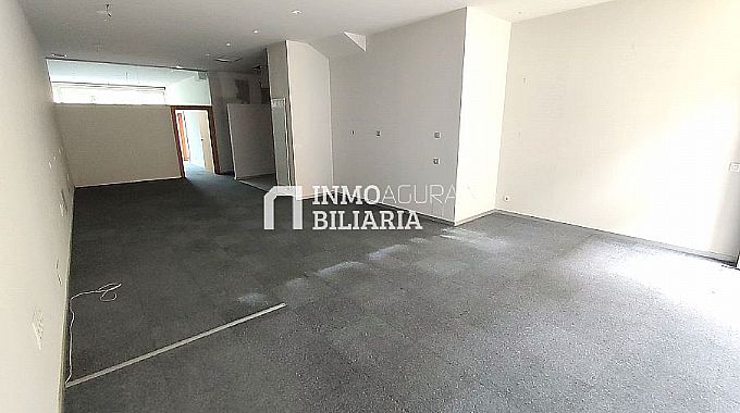 Venta de local comercial en Vitoria-Gasteiz
