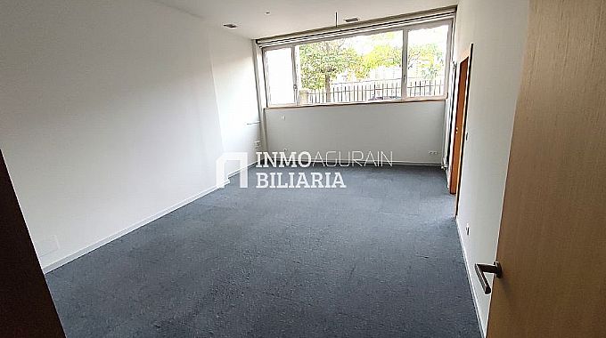 Venta de local comercial en Vitoria-Gasteiz