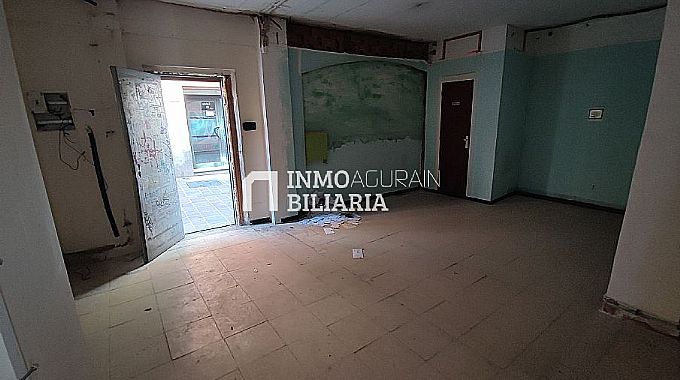 Venta de local comercial en Vitoria-Gasteiz