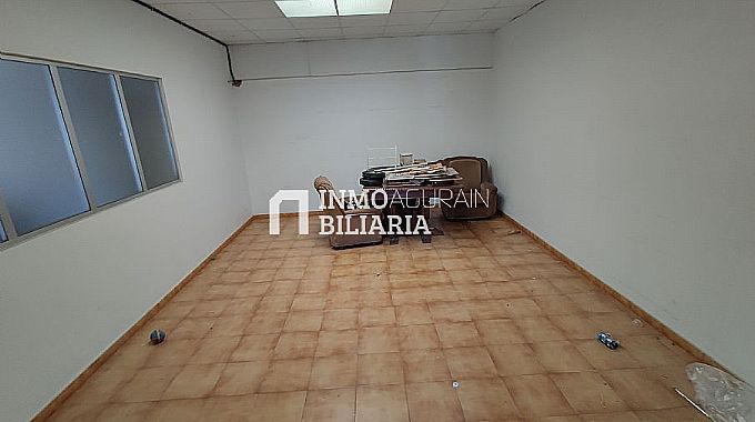 NAVE INDUSTRIAL EN IZARRA