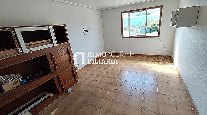 NAVE INDUSTRIAL EN IZARRA