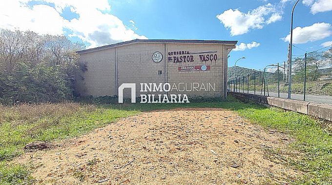 NAVE INDUSTRIAL EN IZARRA
