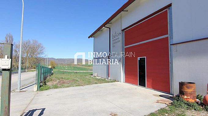 INMOBILIARIA AGURAIN VENDE PABELLON INDUSTRIAL EN MAEZTU