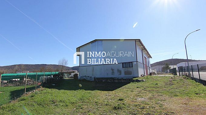 INMOBILIARIA AGURAIN VENDE PABELLON INDUSTRIAL EN MAEZTU