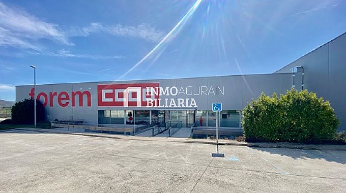 CENTRO DE NEGOCIOS EN MUTILVA BAJA - PAMPLONA