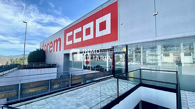 CENTRO DE NEGOCIOS EN MUTILVA BAJA - PAMPLONA