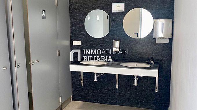 CENTRO DE NEGOCIOS EN MUTILVA BAJA - PAMPLONA