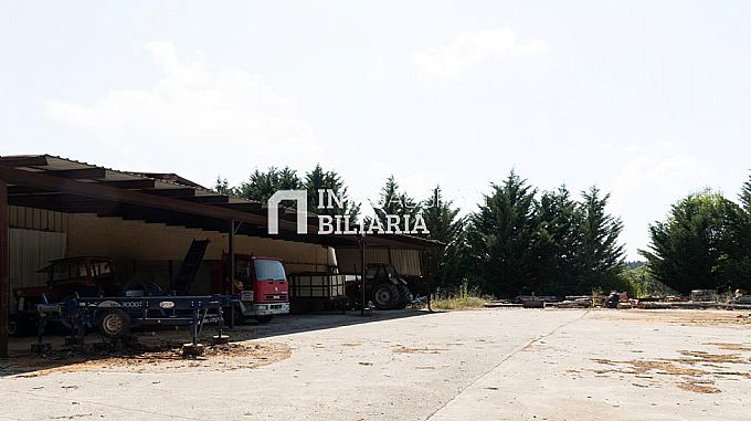 INMOBILIARIA AGURAIN VENDE: Nave industrial en Ozaeta