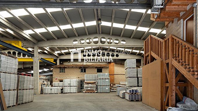 INMOBILIARIA AGURAIN VENDE: Nave industrial en Ozaeta