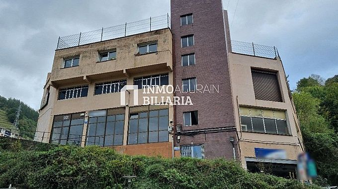 Venta de nave industrial en Soraluze