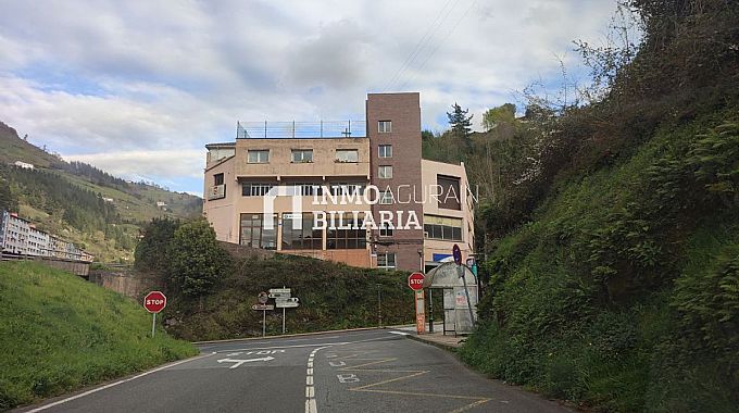 Venta de nave industrial en Soraluze