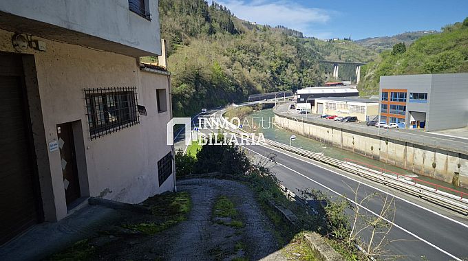 Venta de nave industrial en Soraluze
