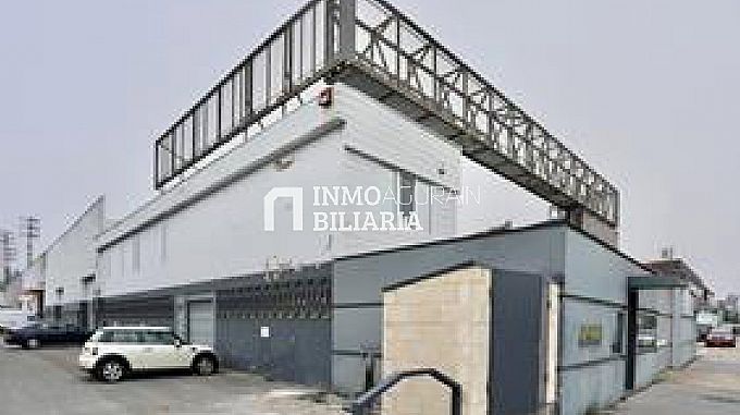 Pabelln industrial en Portal de Zurbano de 726 metros cuadrados.