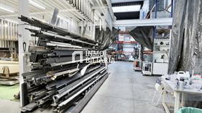 Pabelln industrial en Portal de Zurbano de 726 metros cuadrados.
