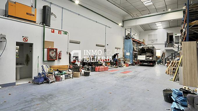 Nave en el polgono industrial de Betoo